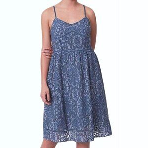 LOFT Lace Sweetheart Dress Size 2P